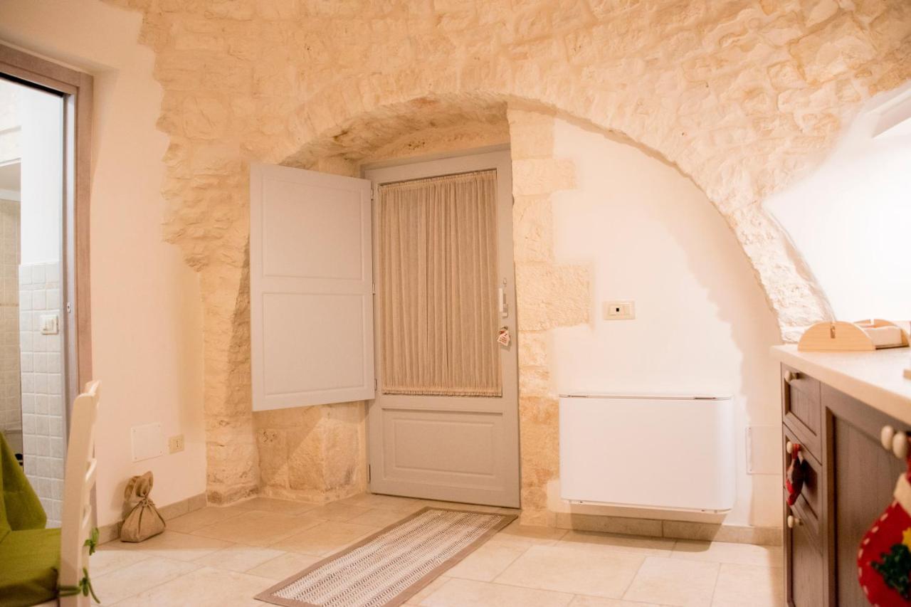 I Trulli Di Nonno Battista Villa Locorotondo Exterior photo