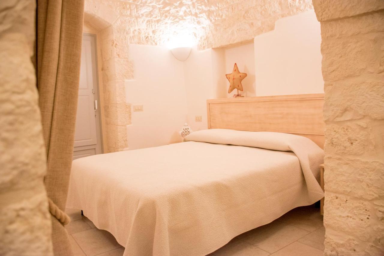 I Trulli Di Nonno Battista Villa Locorotondo Exterior photo