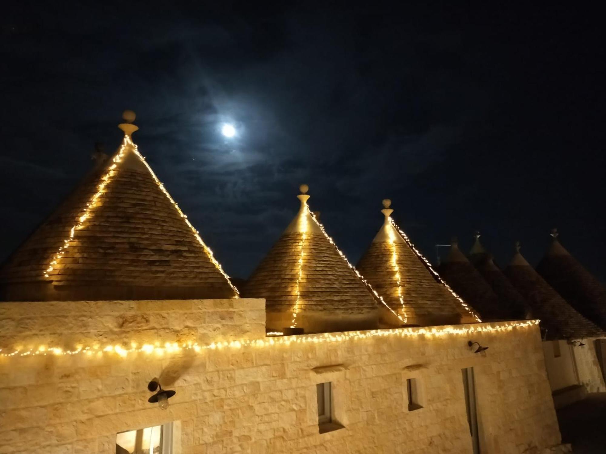I Trulli Di Nonno Battista Villa Locorotondo Exterior photo