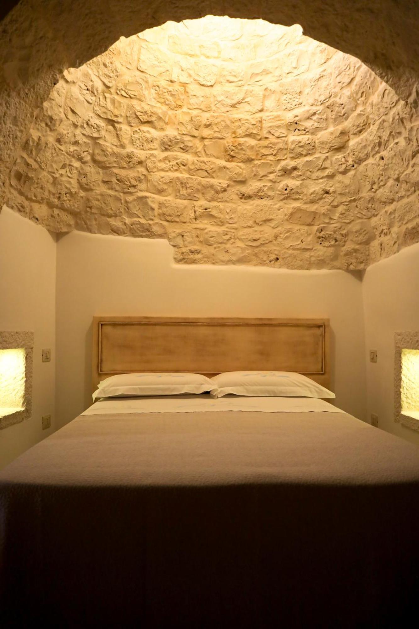 I Trulli Di Nonno Battista Villa Locorotondo Exterior photo